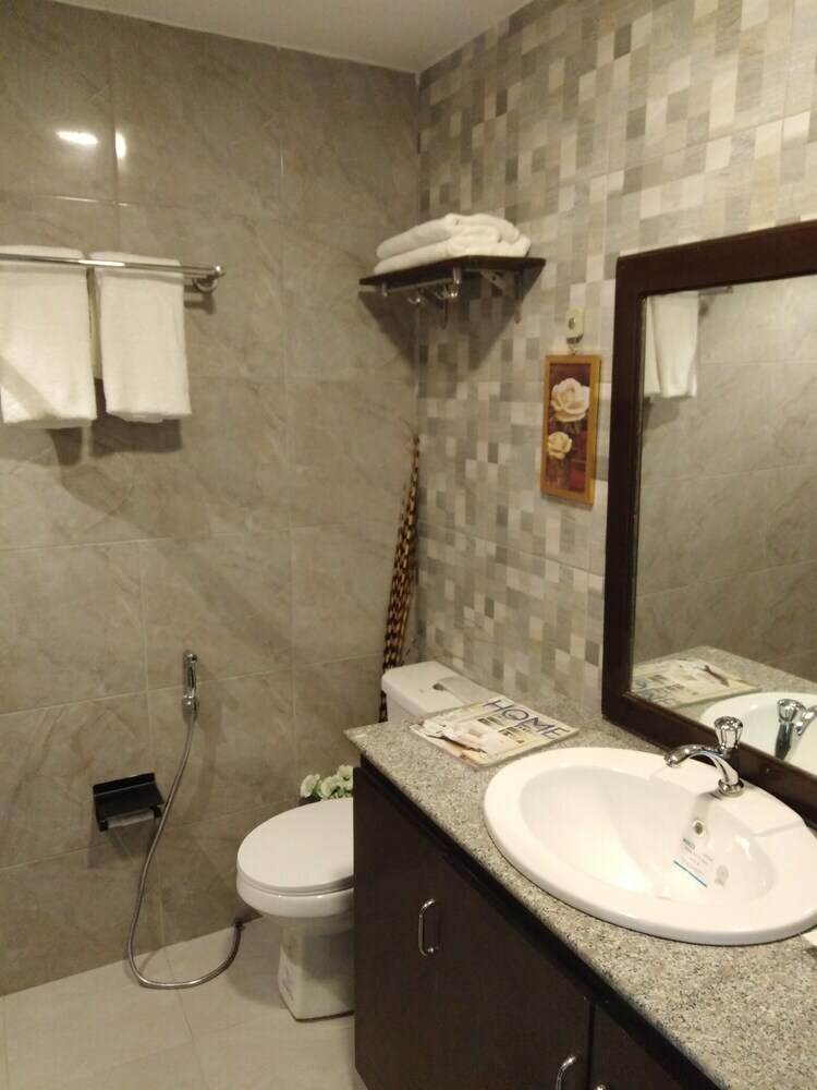 Hotel Venezia Suites Iloilo