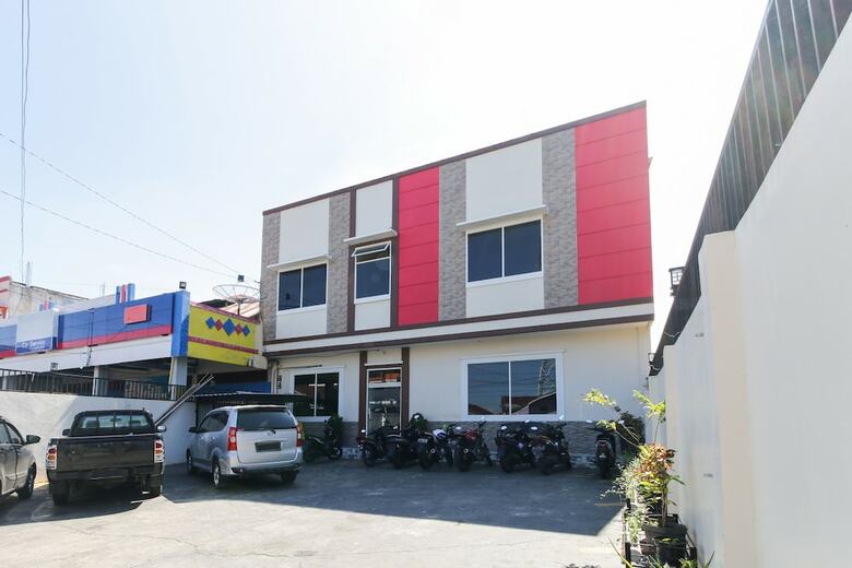 Hotel Airy Mangga 100 Palopo
