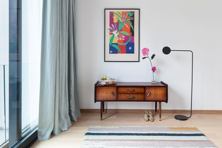 Unit 6 - Colorful Smart Home Triplex Private Garden & Parking