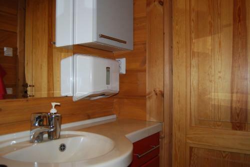 Hostal Ollinm�ki Vineyard