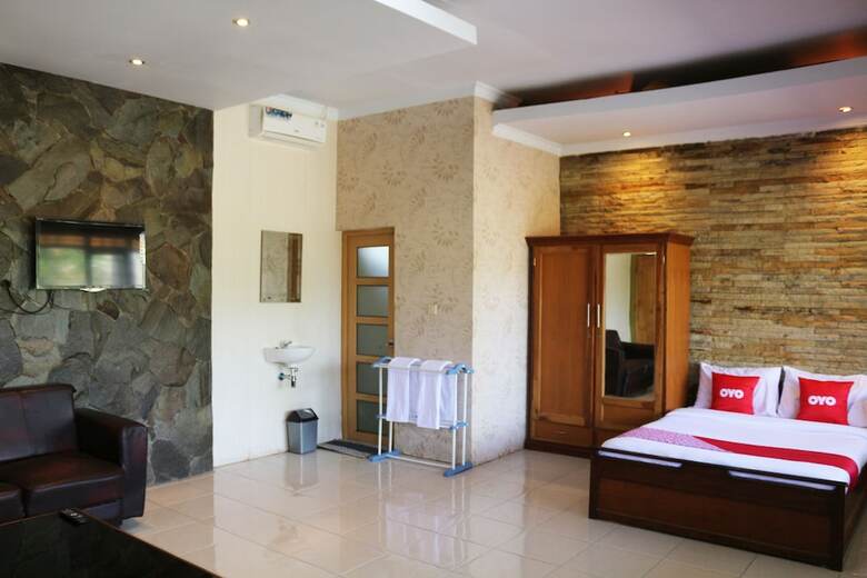Hotel Oyo 1722 Villa Ciparay Indah