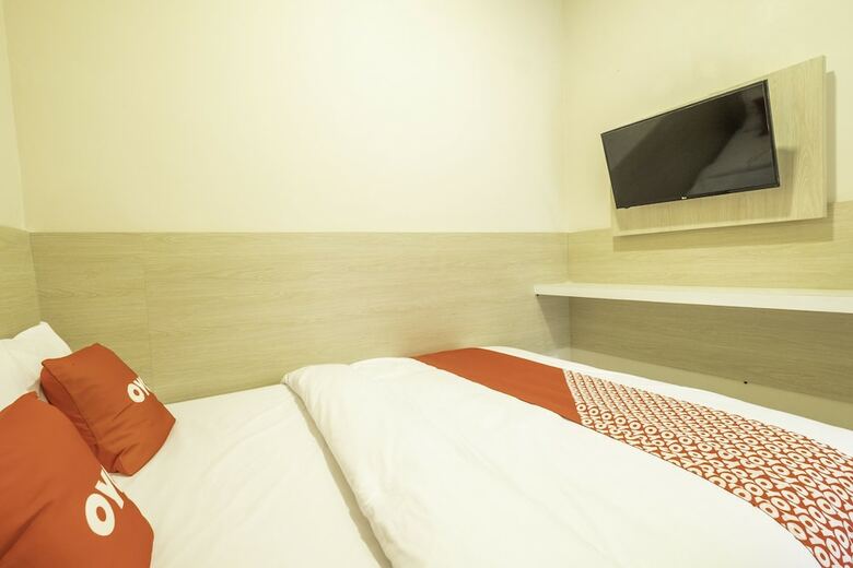 Hotel Oyo 2099 Hz Residence