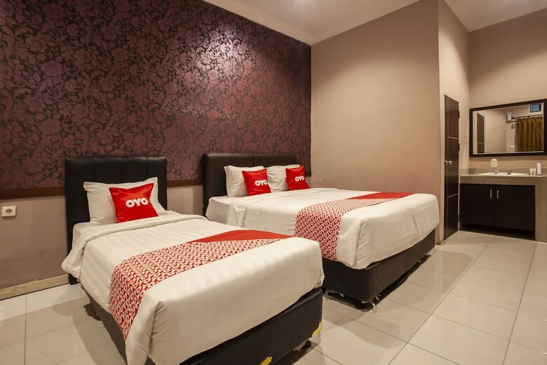 Hotel Oyo 1955 Wisma Sunshine