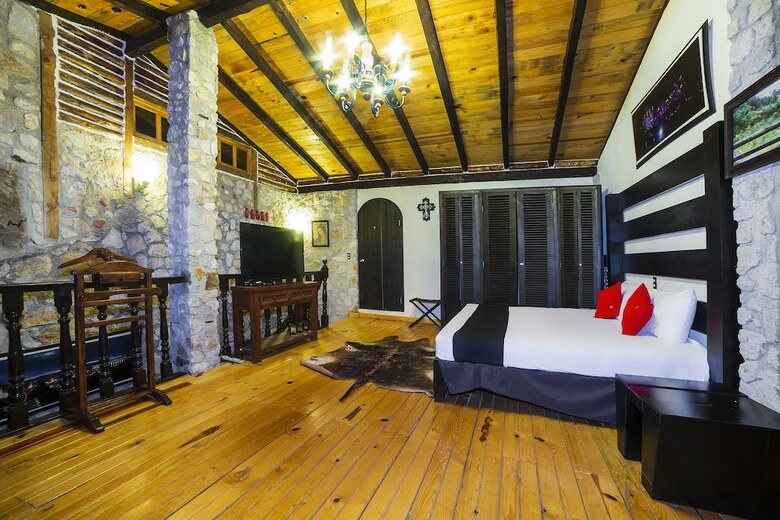 Hotel Capital O Caba�as El Rinc�n