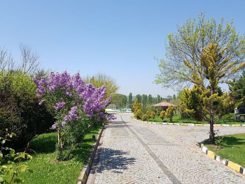 Bed & Breakfast Haznedar Bungalow Hotel