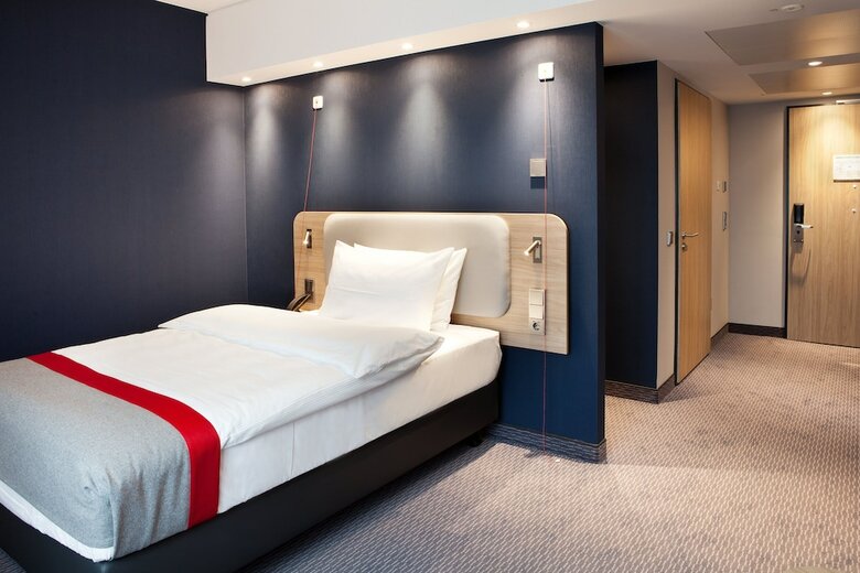 Hotel Holiday Inn Express Darmstadt
