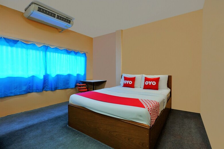 Hotel Oyo 588 Rose In Mansion