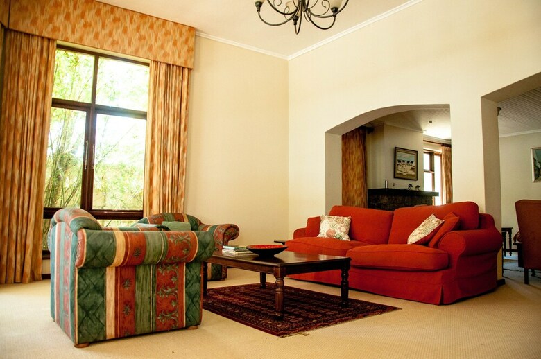 Hostal Riverfront Backpackers