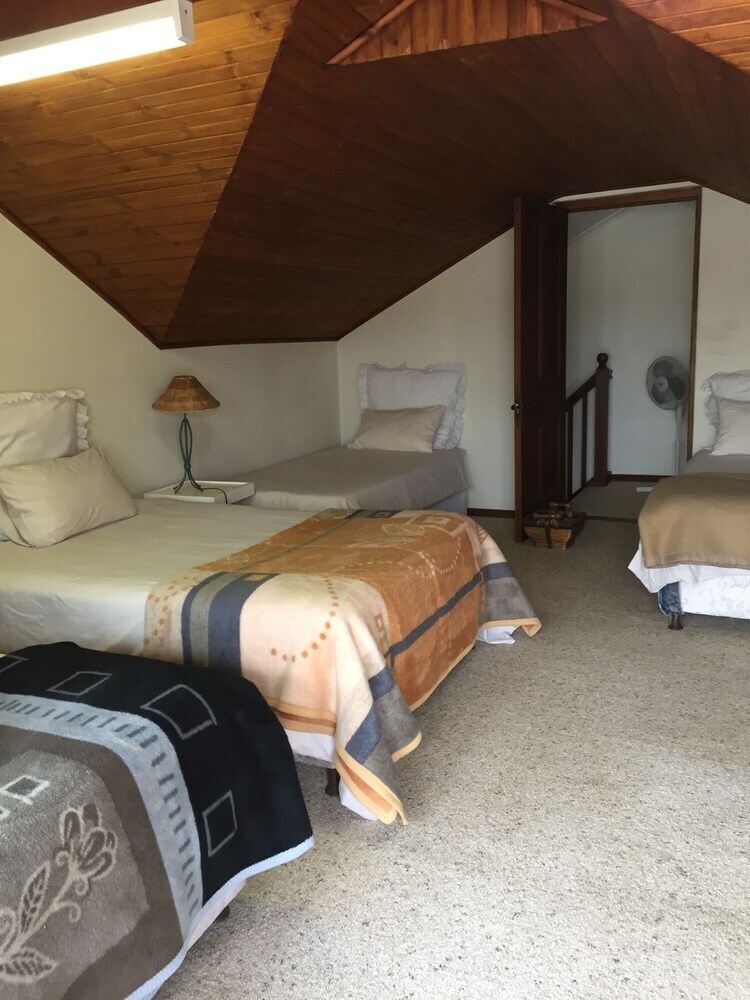 Hostal Riverfront Backpackers