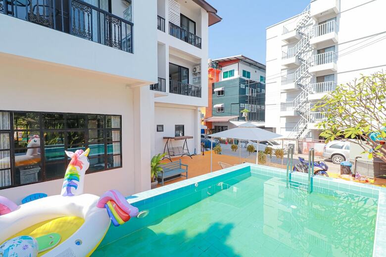 Hotel Oyo 611 Stay Young Villa