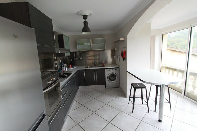 Apartement 120m With Garden In A Villa