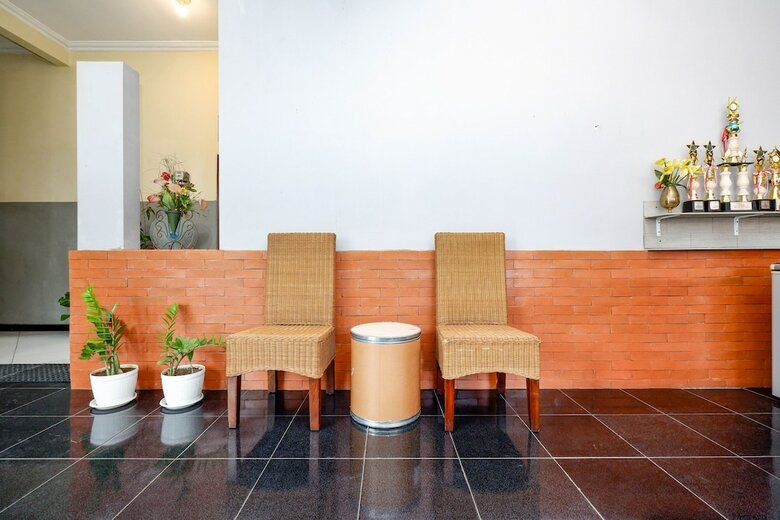 Hostal Spot On 2209 Solo Point Syariah