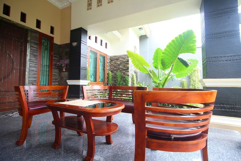 Hotel Oyo 2286 Wisma Laut Tawar