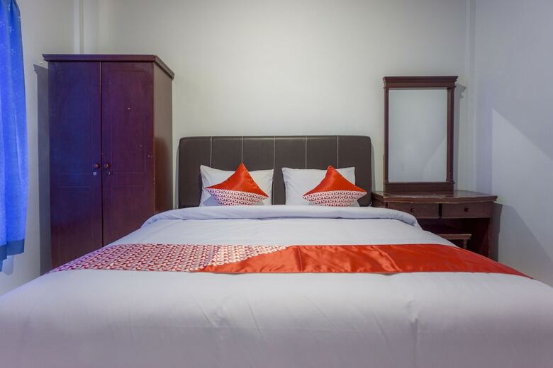 Hotel Oyo 2186 Tongging Beach