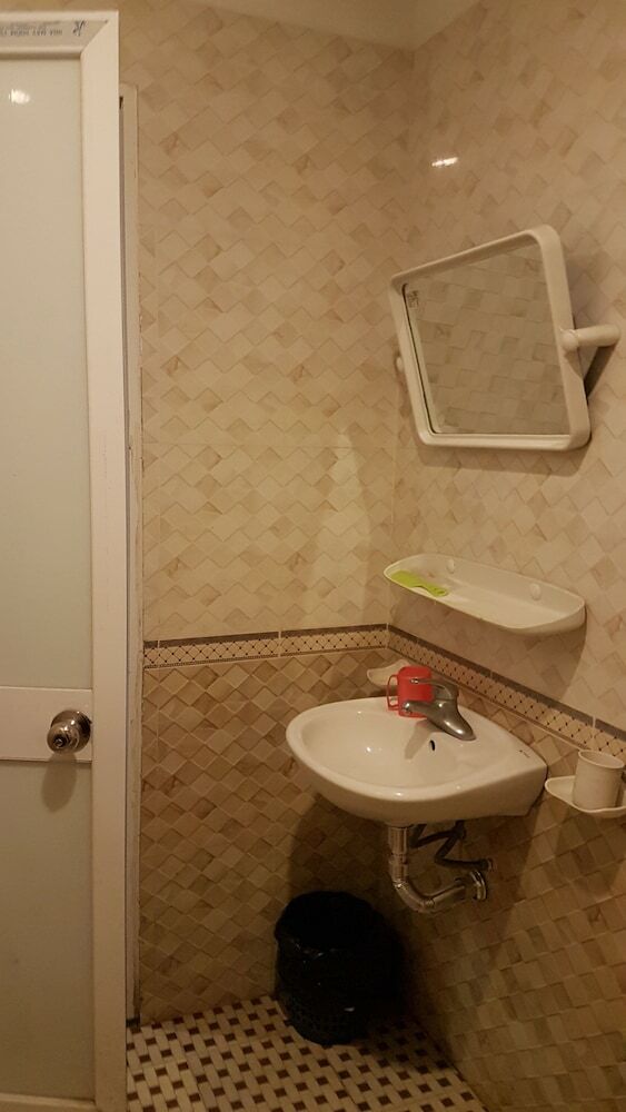 Hotel Spot On 772 Hien Thu Guest House