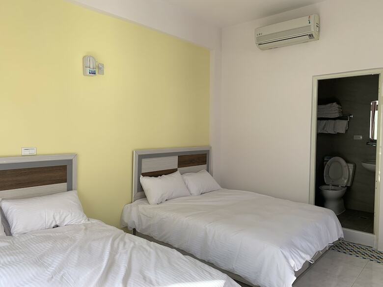 Hotel Kumquat Township