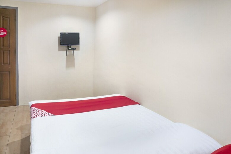 Hotel Oyo 525 Mlin Dormitel