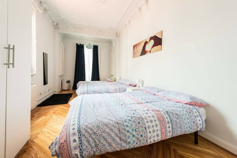 M&f Gran V�a 6 Apartamento
