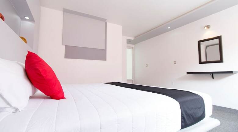 Capital O Hotel Euro Confort