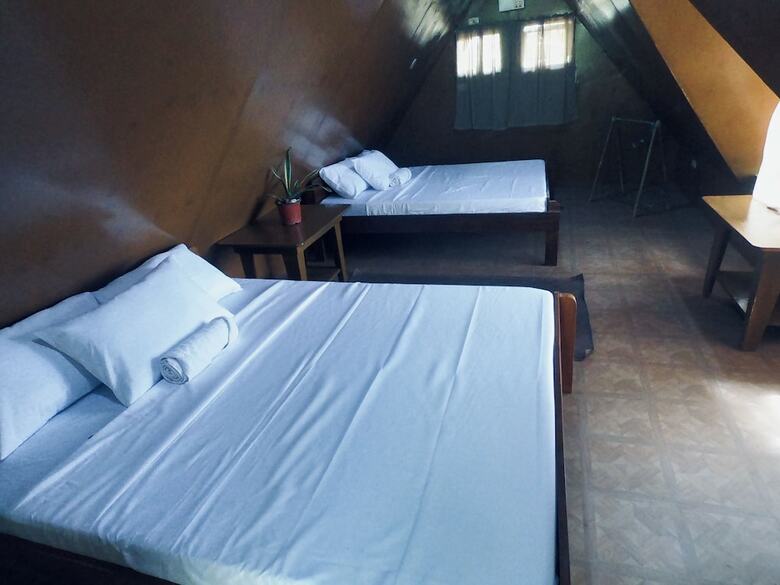 Hostal Cocovana Beach Resort - Hostel (Adults Only)