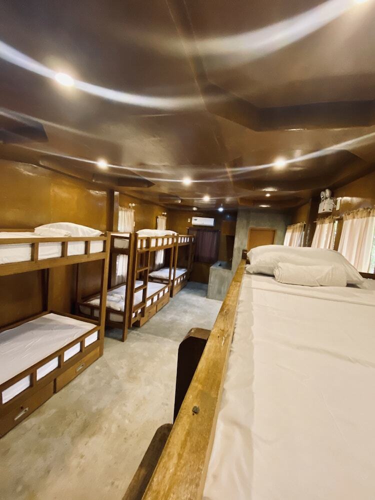 Hostal Cocovana Beach Resort - Hostel (Adults Only)