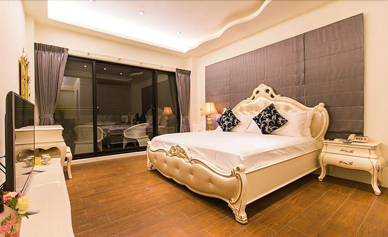 Moonstone Bed And Breakfast