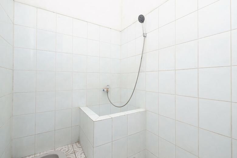 Hostal Spot On 2289 Hotel Saudara