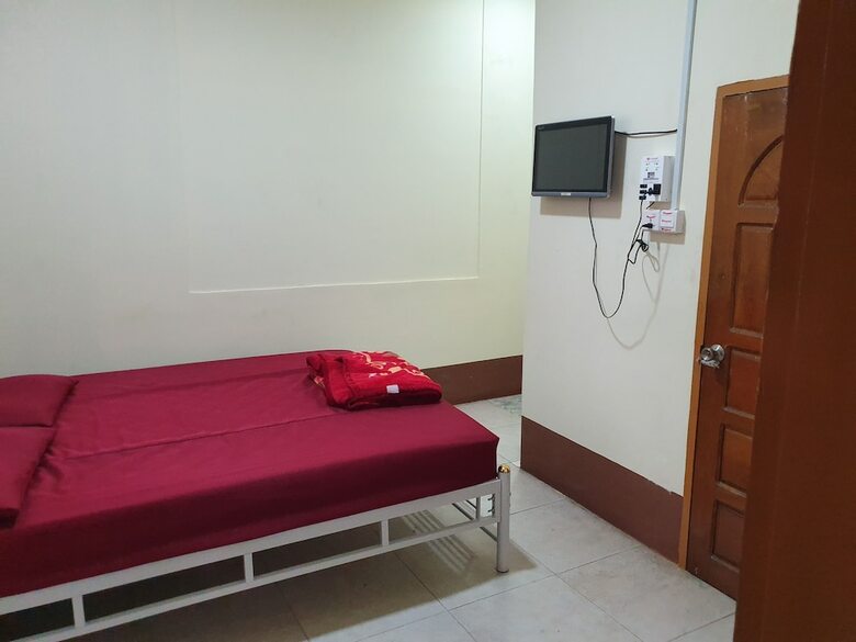 Hotel Nay La Guest House