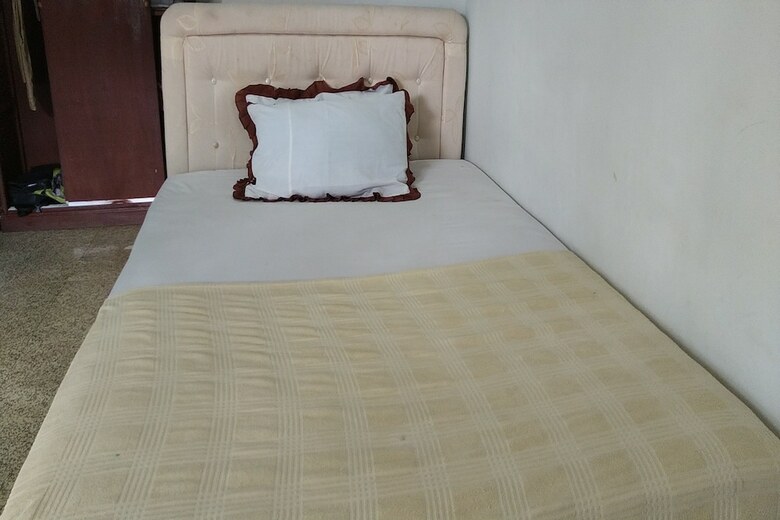 Hostal Oyo 2303 Hotel Blang Raya