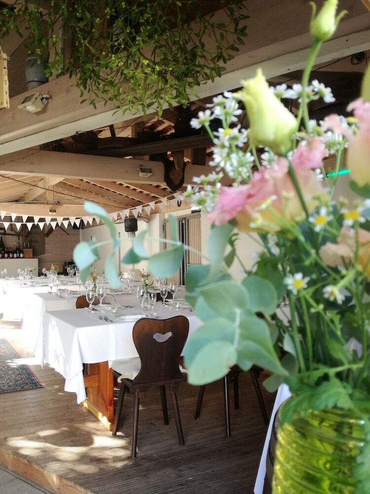 Hotel Metzgerei R��le
