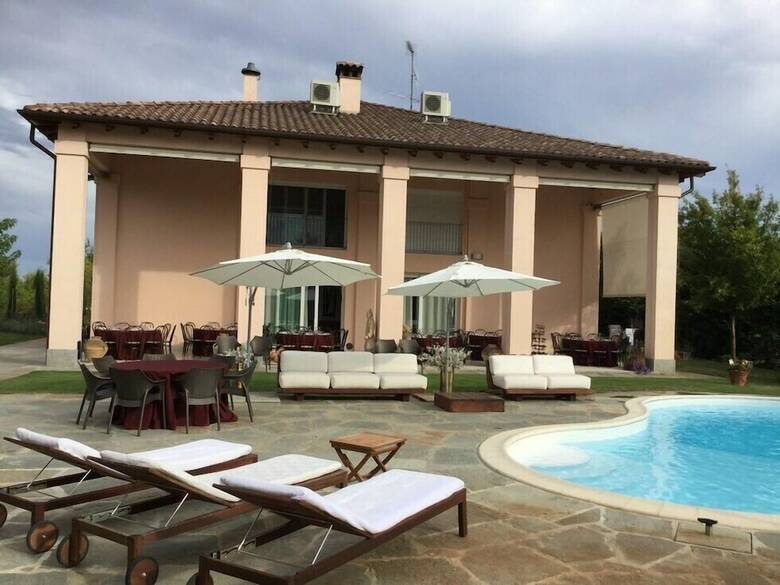 Bed And Breakfast Red Wine Country House