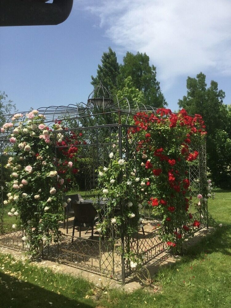 Bed And Breakfast Red Wine Country House