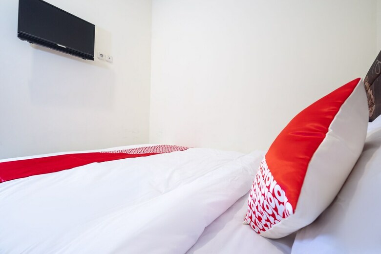 Hostal Oyo 2347 Griya Patran