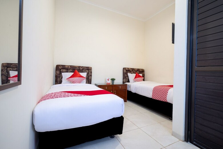 Hostal Oyo 2347 Griya Patran