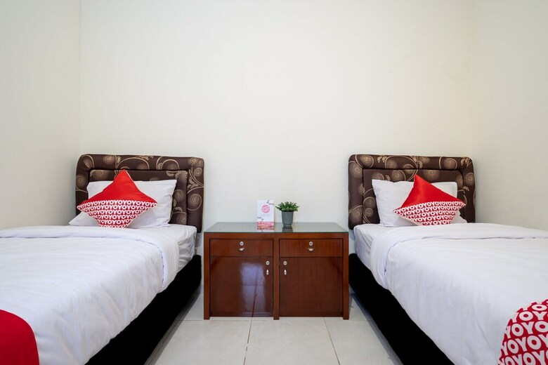 Hostal Oyo 2347 Griya Patran