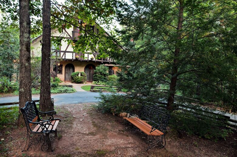 Posada Lily Creek Lodge