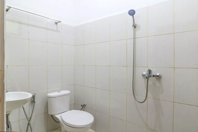 Hotel Oyo 2607 Men Bebas Residence