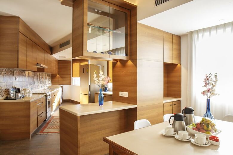 Hotel Ambassador By Ace Hotels