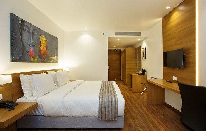 Hotel Ambassador By Ace Hotels