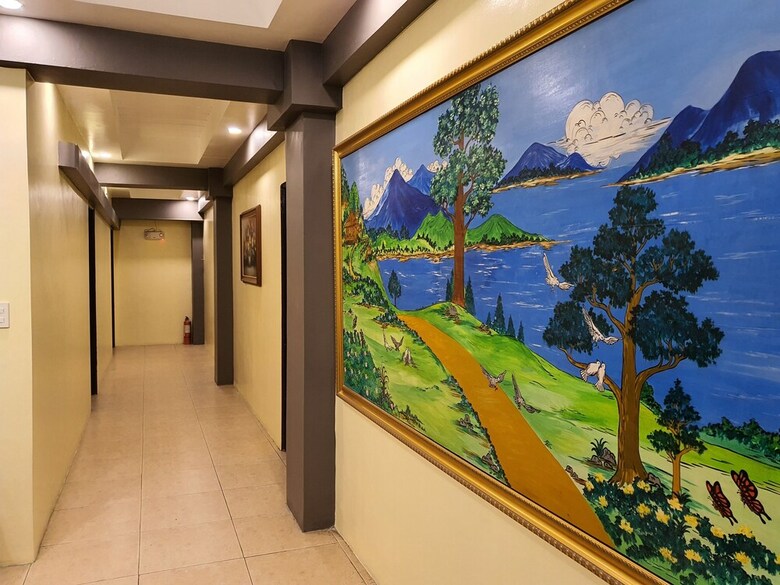 Hotel 2428 Suites