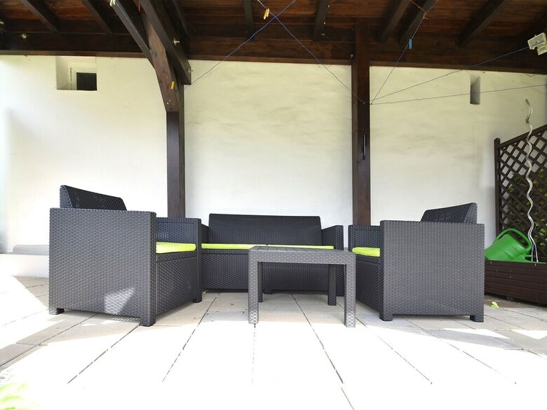 Modern Holiday Home In Deifeld With Private Garden