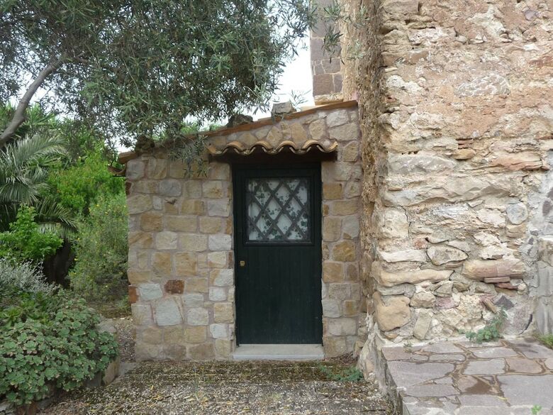 Cozy Holiday Home In Collesano With Pool