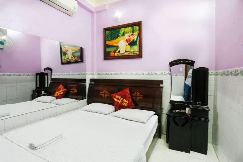 Spot On 905 Nguyet Duc Hotel
