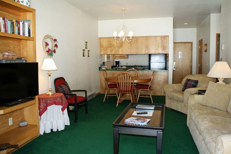 Cascade Village By The Ivy Group