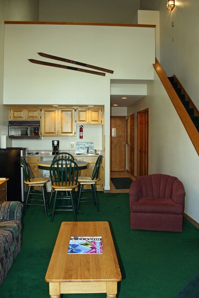 Cascade Village By The Ivy Group