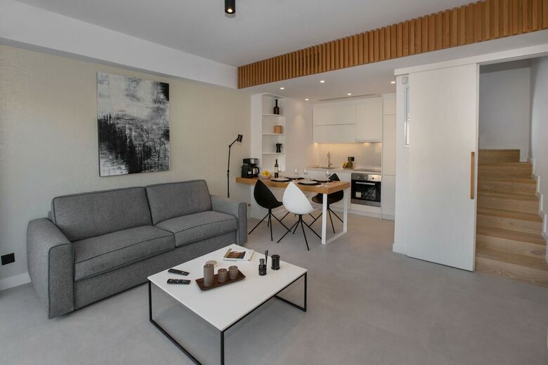 Apartamentos Acropolis Golden Suites By Ghh