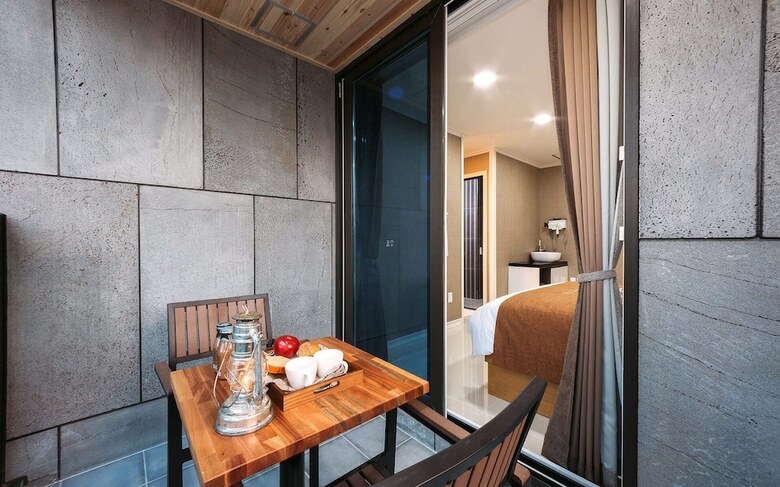 Yeosu Paradise Spa Pension