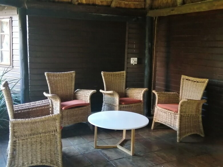 Bed & Breakfast Ikamu's Lodge