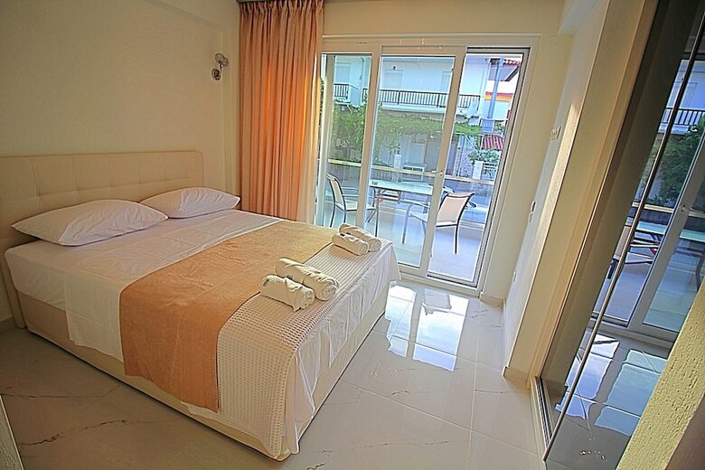 Aparthotel Sky Rays Luxury Apartments