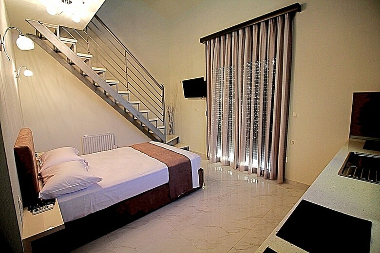 Aparthotel Sky Rays Luxury Apartments